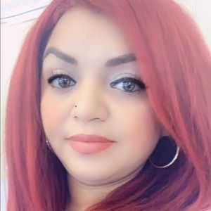 Meet your Posher, Carla